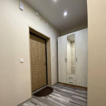 Продается 1-комнатная квартира, 35 м²