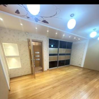 Сдается 2-х комнатная квартира, 102,2 м²