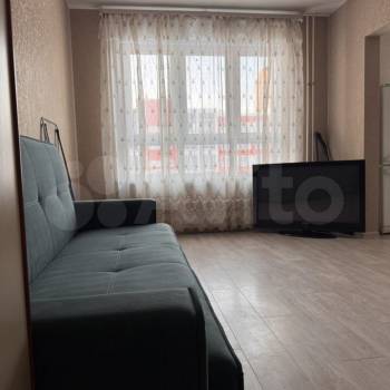 Сдается 1-комнатная квартира, 40 м²