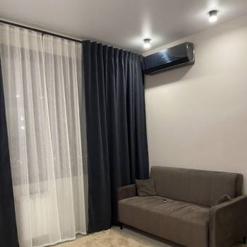 Сдается 1-комнатная квартира, 52 м²