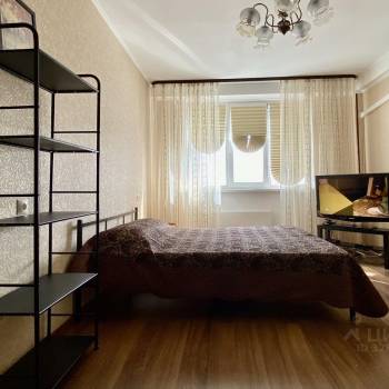 Сдается 1-комнатная квартира, 37,6 м²