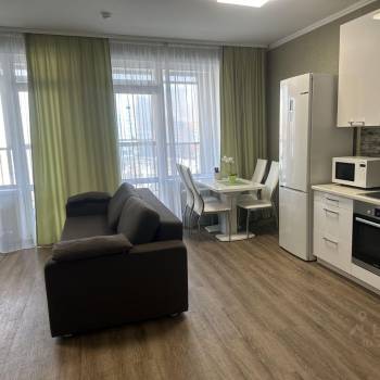 Сдается 1-комнатная квартира, 50 м²