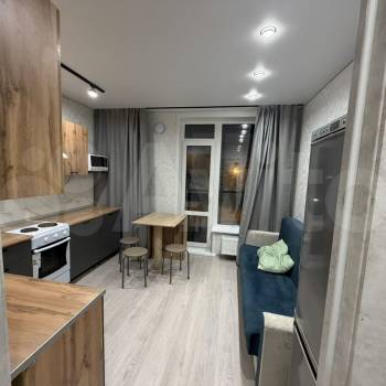 Сдается 1-комнатная квартира, 38 м²