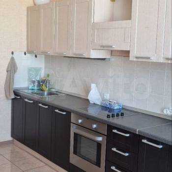 Сдается 2-х комнатная квартира, 75 м²