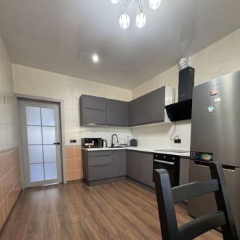 Продается 2-х комнатная квартира, 70,2 м²