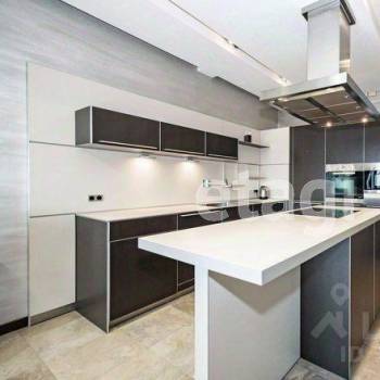 Продается 3-х комнатная квартира, 117 м²