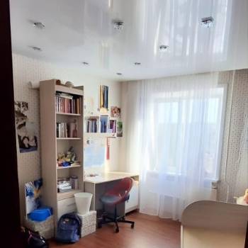 Продается Многокомнатная квартира, 90 м²