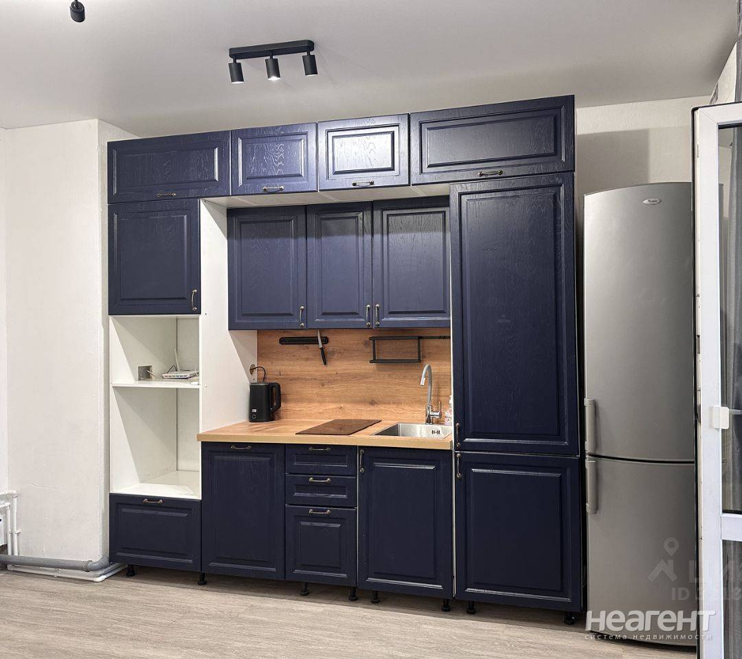 Сдается квартира-студия, Дзержинский, ул. Коминтерна