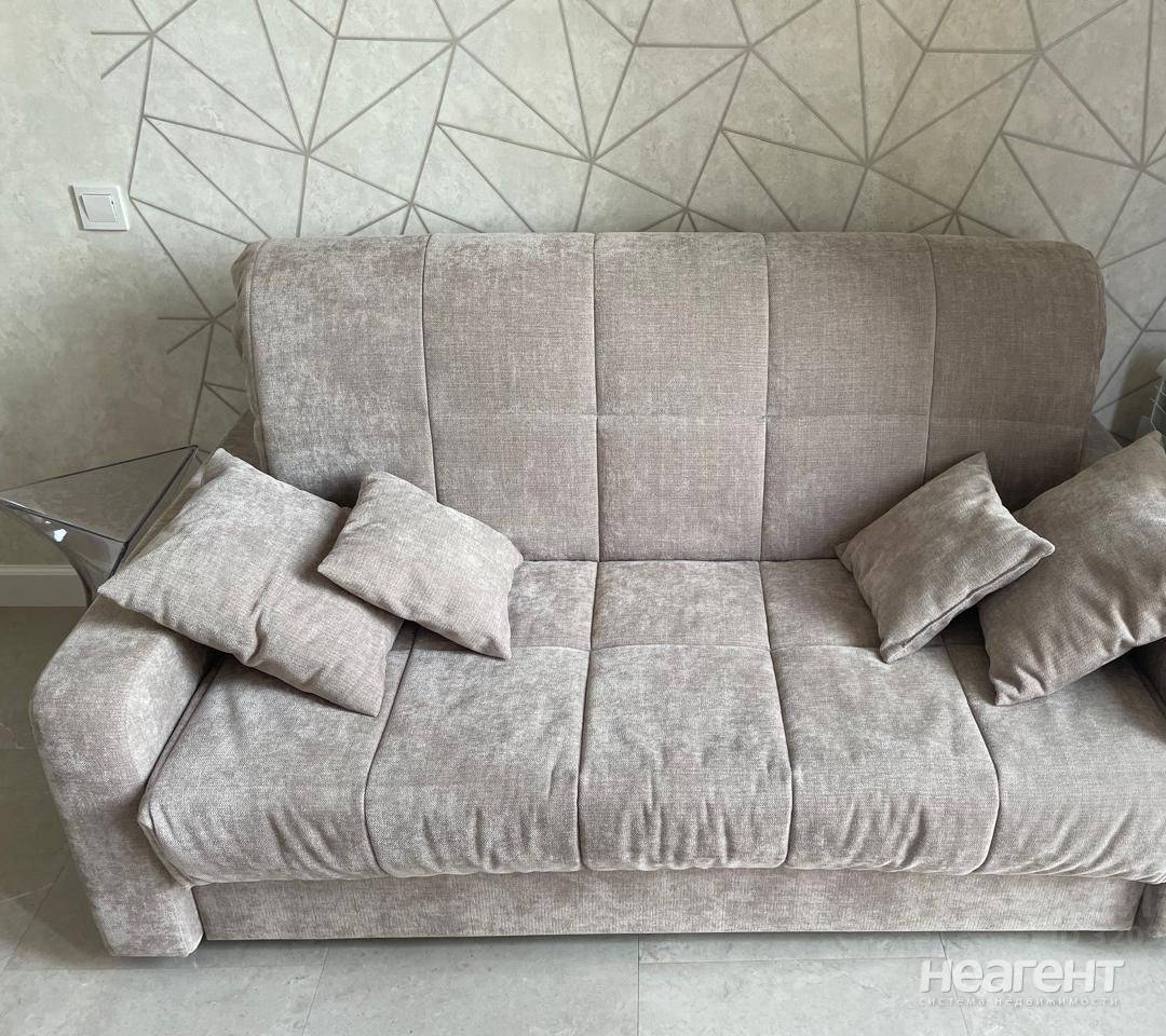 Сдаю 1-ком. квартиру, ул. Российская