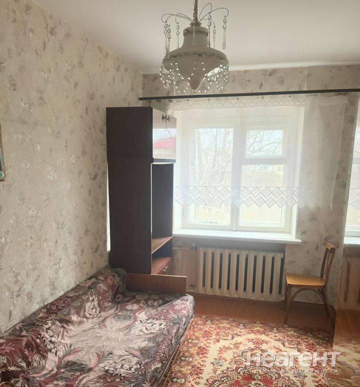 Сдам 2-х комн. квартиру, Кировский, ул. Немировича-Данченко