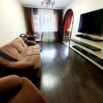 Сдается Многокомнатная квартира, 64 м²