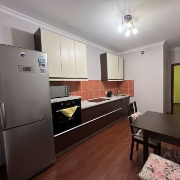 Сдается 1-комнатная квартира, 46 м²