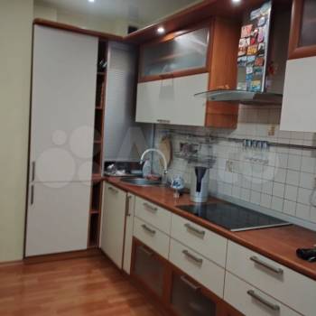 Сдается 2-х комнатная квартира, 65 м²