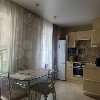 Продается 2-х комнатная квартира, 42 м²