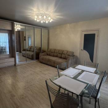 Продается 2-х комнатная квартира, 42 м²