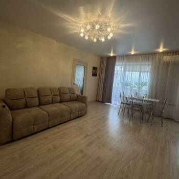 Продается 2-х комнатная квартира, 42 м²
