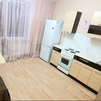 Сдается 1-комнатная квартира, 39 м²