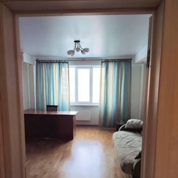 Сдается 2-х комнатная квартира, 100 м²