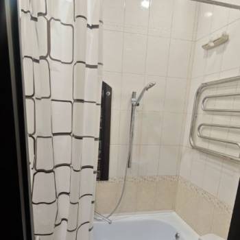 Сдается 1-комнатная квартира, 62,5 м²