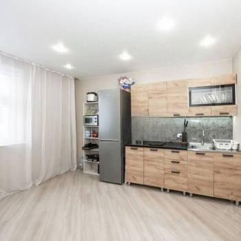 Сдается Многокомнатная квартира, 80,2 м²
