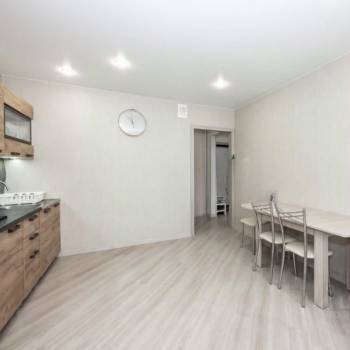 Сдается Многокомнатная квартира, 80,2 м²
