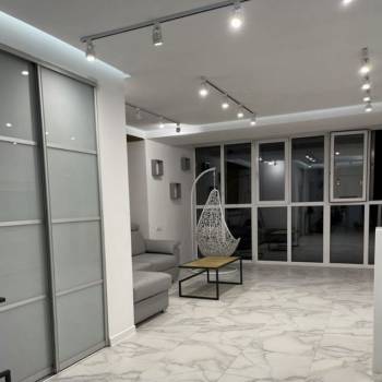 Сдается 2-х комнатная квартира, 80 м²