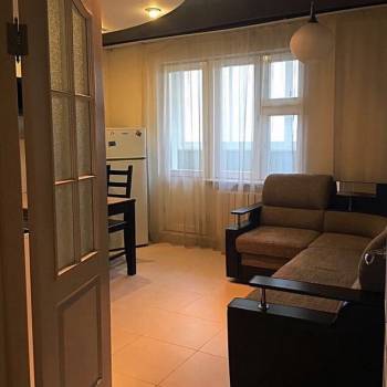 Сдается 1-комнатная квартира, 52 м²