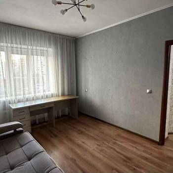 Сдается 1-комнатная квартира, 70 м²