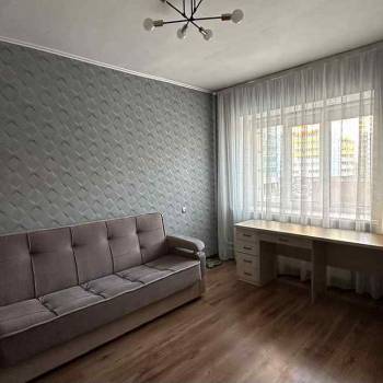 Сдается 1-комнатная квартира, 70 м²