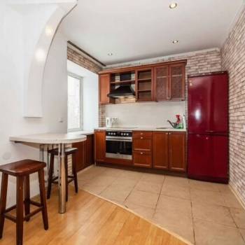 Сдается 2-х комнатная квартира, 75 м²