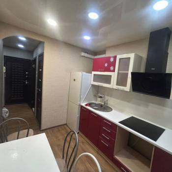 Сдается Многокомнатная квартира, 60 м²