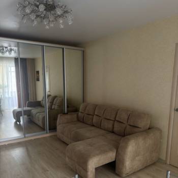 Продается 2-х комнатная квартира, 42 м²