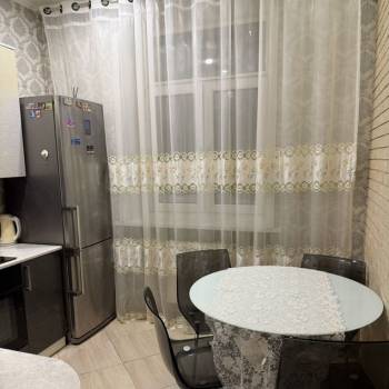 Сдается Многокомнатная квартира, 76 м²