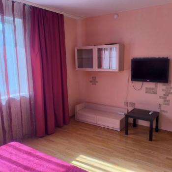 Сдается 1-комнатная квартира, 39 м²