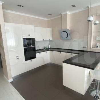 Сдается Многокомнатная квартира, 116 м²