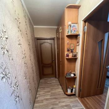 Продается Многокомнатная квартира, 65 м²
