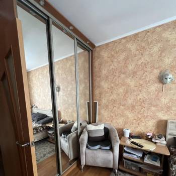 Продается Многокомнатная квартира, 65 м²