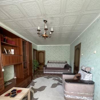 Продается Многокомнатная квартира, 65 м²
