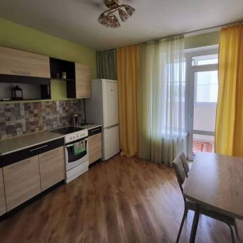 Сдается 1-комнатная квартира, 43 м²