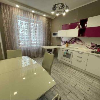 Сдается 2-х комнатная квартира, 66 м²