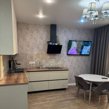 Продается Многокомнатная квартира, 80 м²