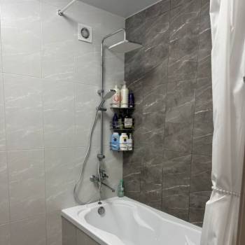 Продается Многокомнатная квартира, 80 м²