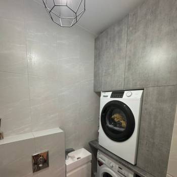 Продается Многокомнатная квартира, 80 м²