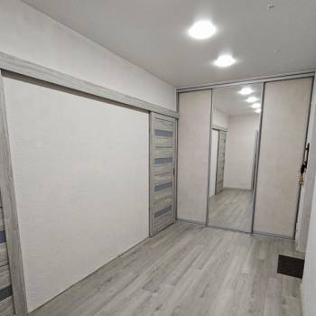 Продается 3-х комнатная квартира, 64,3 м²