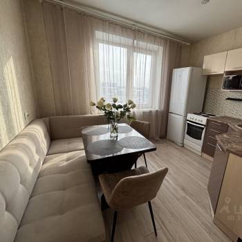 Сдается 1-комнатная квартира, 37 м²