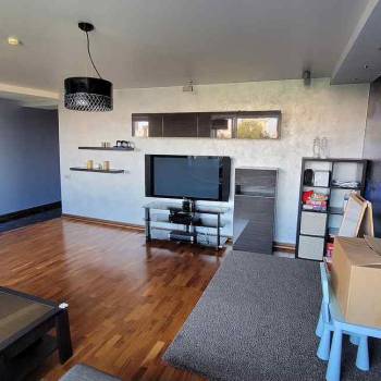 Сдается 2-х комнатная квартира, 78 м²