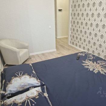 Сдается 1-комнатная квартира, 38 м²