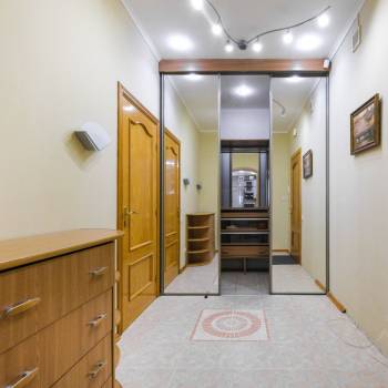 Сдается Многокомнатная квартира, 145 м²