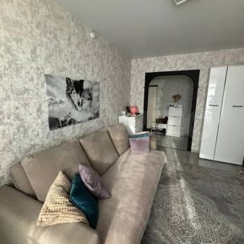 Продается 1-комнатная квартира, 38 м²