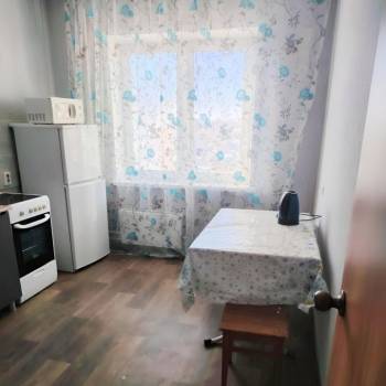 Сдается 1-комнатная квартира, 49,6 м²